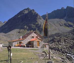 winnebachseehutte1.jpg - 14 (Kbytes)&nbsp;&nbsp;&nbsp;