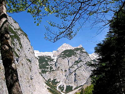 zwerchloch.jpg - 53 (Kbytes)&nbsp;&nbsp;&nbsp;